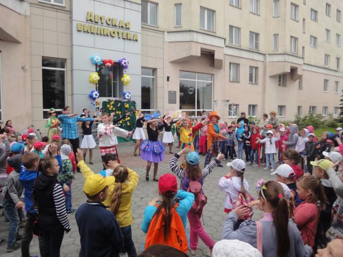1 июня в Международный день защиты детей Белгородская государственная детская библиотека А.А. Лиханова открыла областной фестиваль летнего чтения 